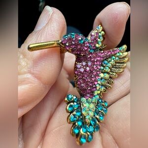 Antique Gold Tone Crystal Hummingbird Brooch
